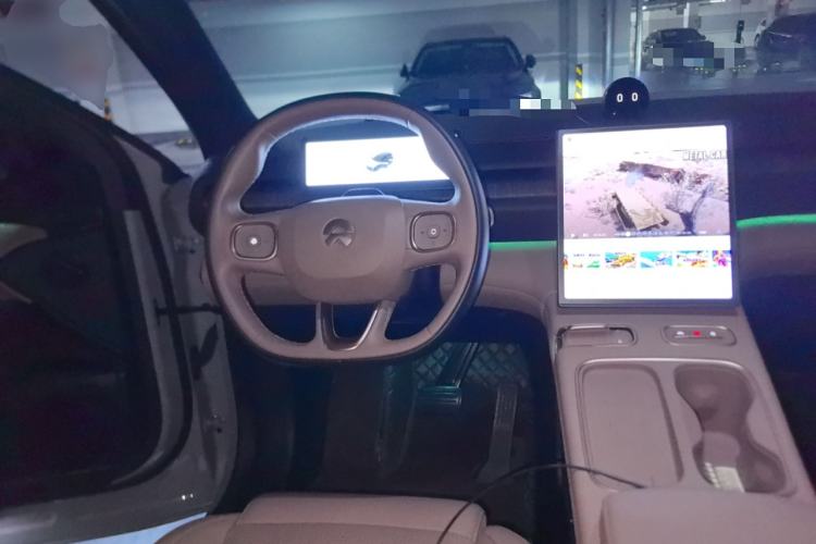 Used Nio ES6 2023 75 kWh Steering Wheel