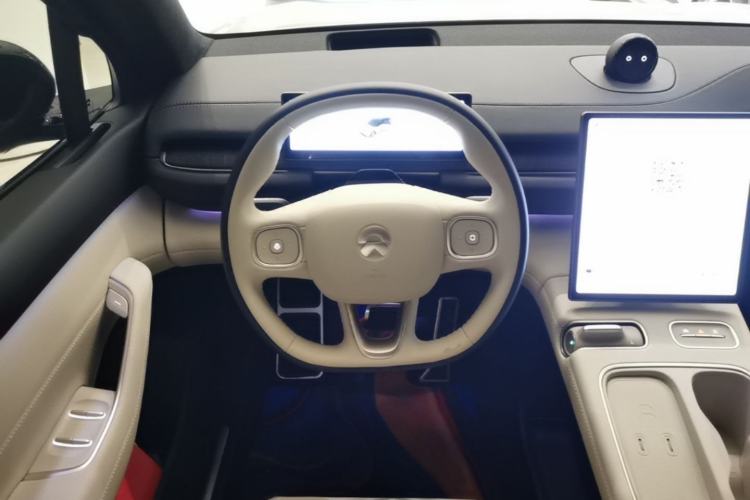 Used Nio ES6 2023 75 kWh Steering Wheel