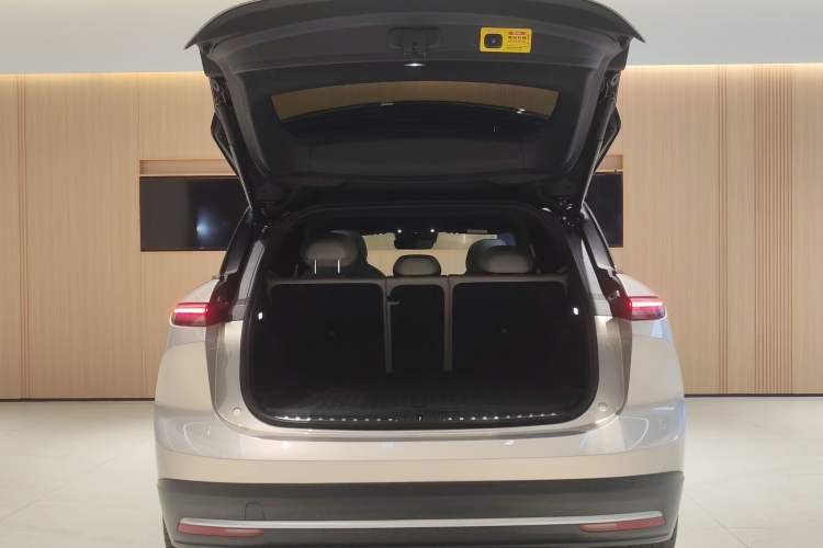 Used Nio ES6 2023 75 kWh Trunk