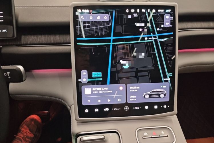 Used Nio ES6 2024 75 kWh Audio And AC Panel