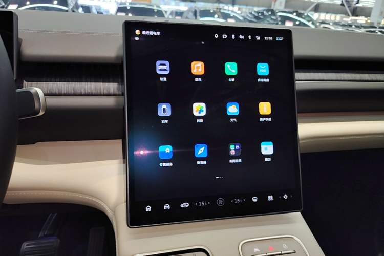 Used Nio ES6 2024 75 kWh Audio And AC Panel