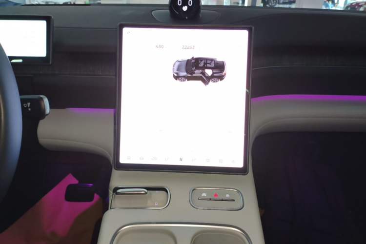 Used Nio ES6 2024 75 kWh Audio And AC Panel