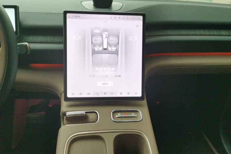 Used Nio ES6 2024 75 kWh Audio And AC Panel