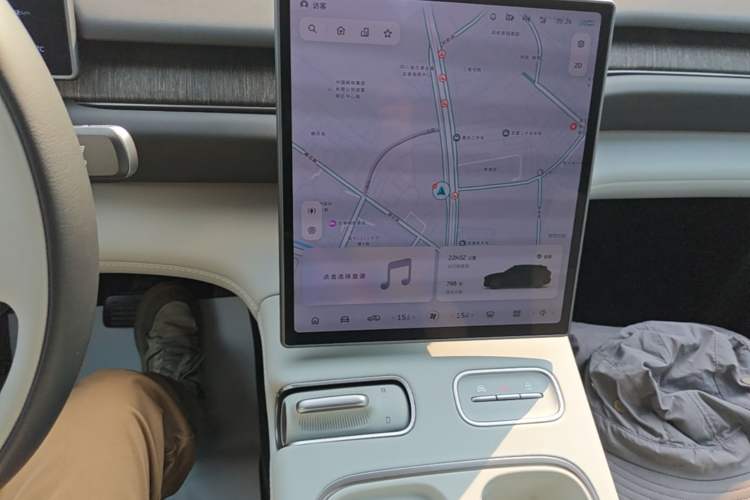 Used Nio ES6 2024 75 kWh Audio And AC Panel