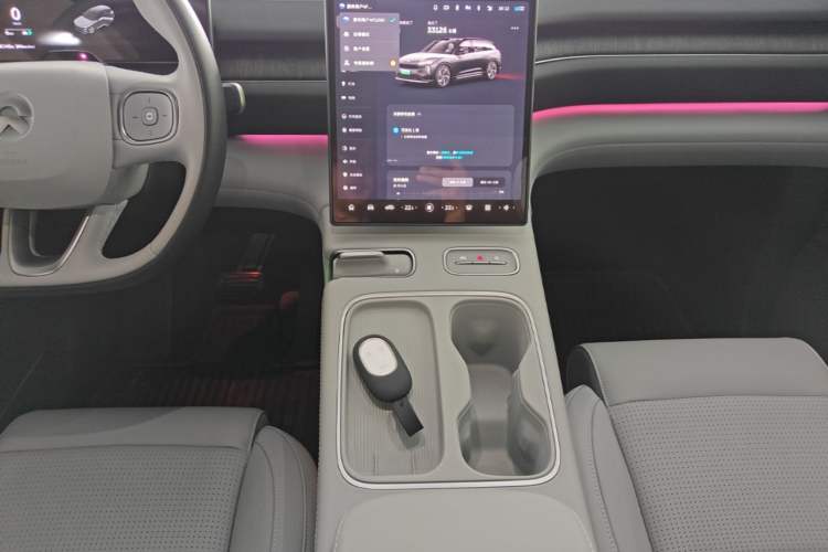 Used Nio ES6 2024 75 kWh Audio And AC Panel
