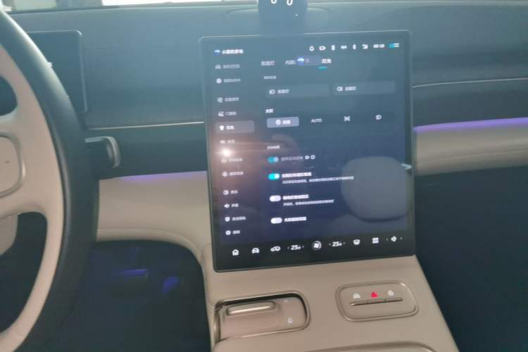 Used Nio ES6 2024 75 kWh Audio And AC Panel