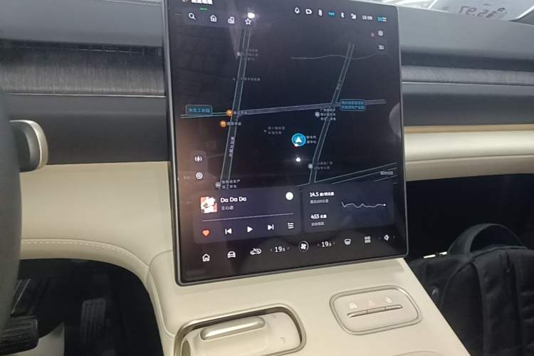 Used Nio ES6 2024 75 kWh Audio And AC Panel