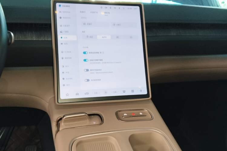 Used Nio ES6 2024 75 kWh Audio And AC Panel