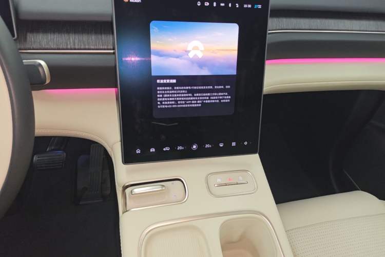 Used Nio ES6 2024 75 kWh Audio And AC Panel