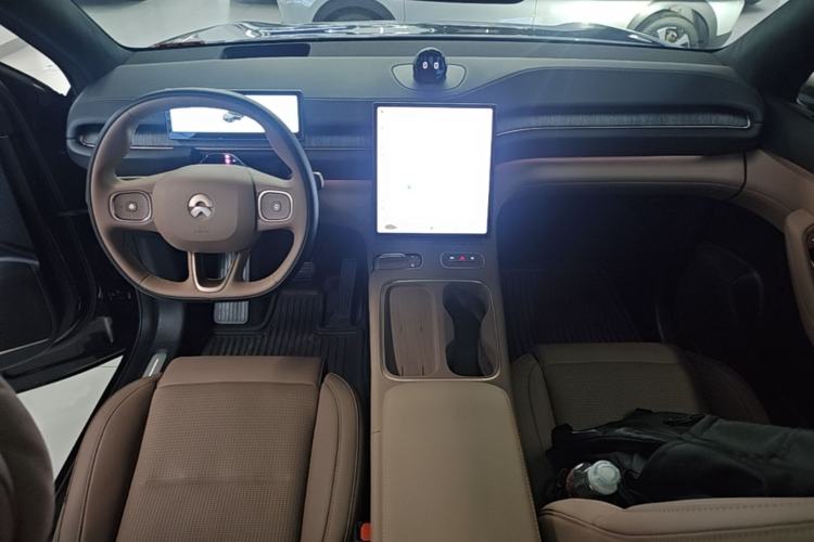 Used Nio ES6 2024 75 kWh Center Console