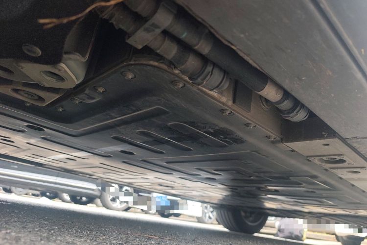 Used Nio ES6 2024 75 kWh Chassis Front Left
