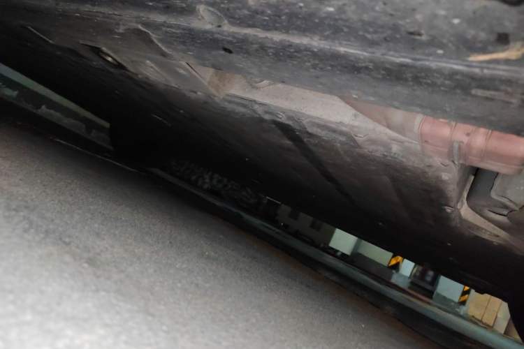 Used Nio ES6 2024 75 kWh Chassis Front Right