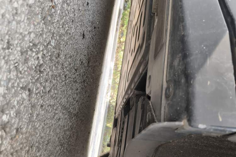 Used Nio ES6 2024 75 kWh Chassis Rear Left