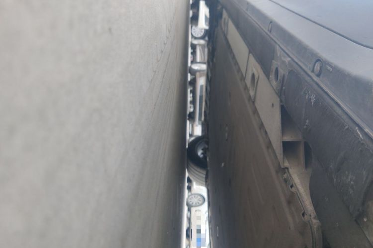 Used Nio ES6 2024 75 kWh Chassis Rear Left