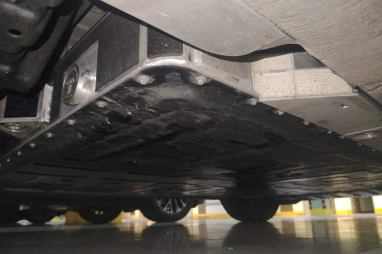 Used Nio ES6 2024 75 kWh Chassis Rear Right
