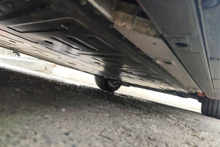Used Nio ES6 2024 75 kWh Chassis Rear Right