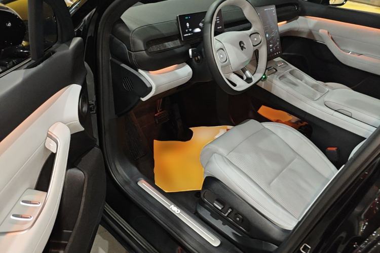 Used Nio ES6 2024 75 kWh Driver Seat