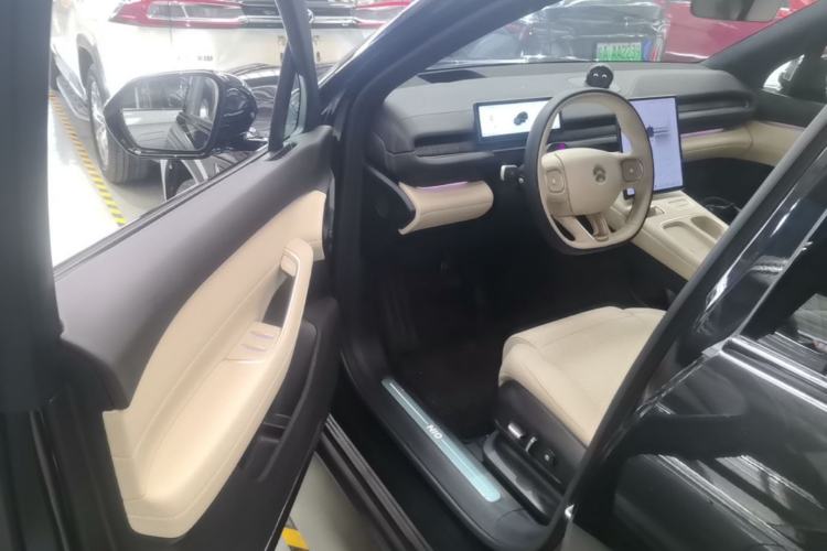 Used Nio ES6 2024 75 kWh Driver Seat