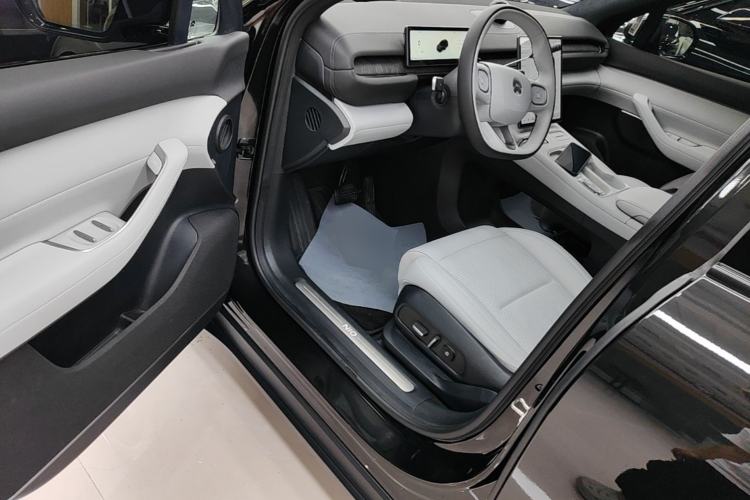 Used Nio ES6 2024 75 kWh Driver Seat