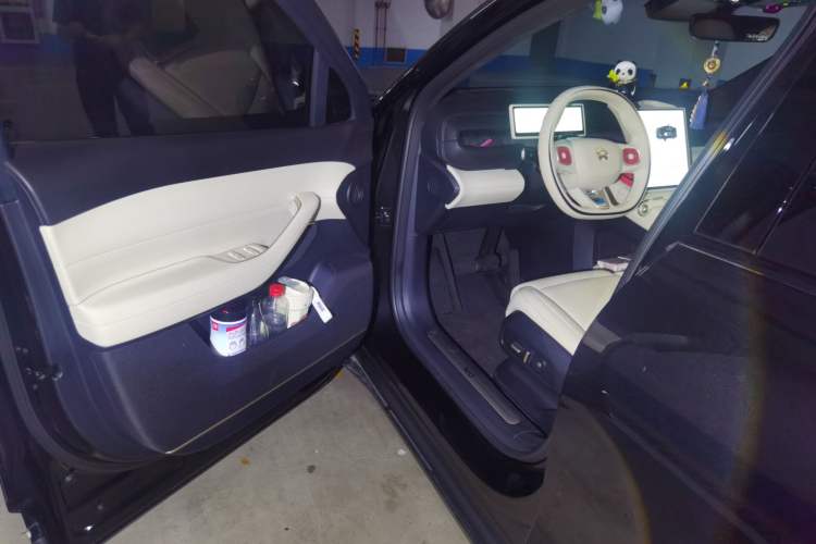 Used Nio ES6 2024 75 kWh Driver Seat