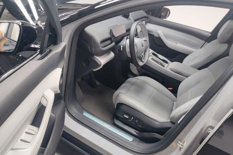 Used Nio ES6 2024 75 kWh Driver Seat