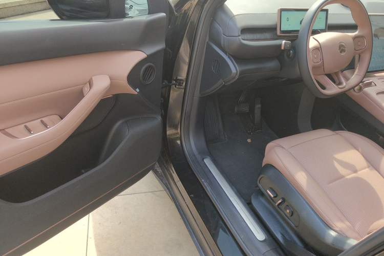 Used Nio ES6 2024 75 kWh Driver Seat