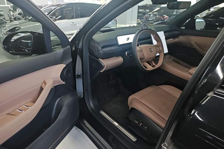 Used Nio ES6 2024 75 kWh Driver Seat