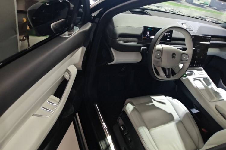 Used Nio ES6 2024 75 kWh Driver Seat