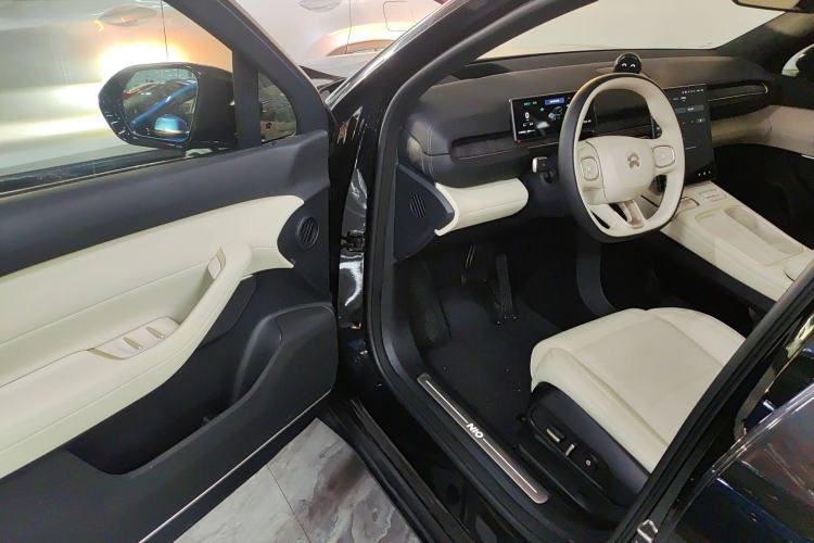 Used Nio ES6 2024 75 kWh Driver Seat