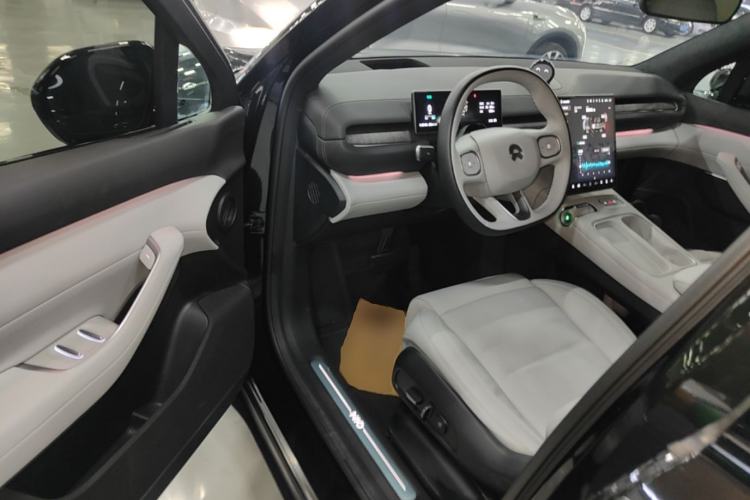 Used Nio ES6 2024 75 kWh Driver Seat