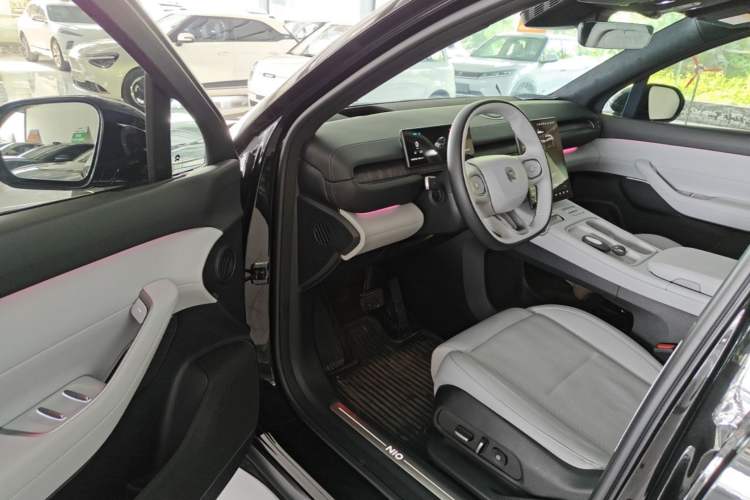 Used Nio ES6 2024 75 kWh Driver Seat
