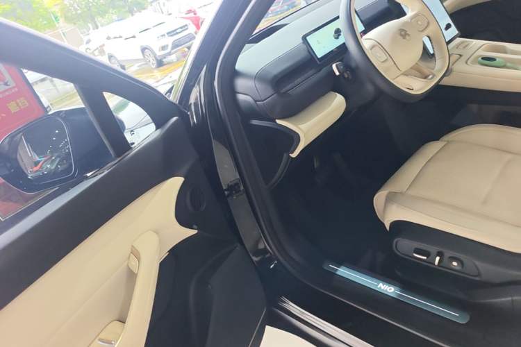 Used Nio ES6 2024 75 kWh Driver Seat
