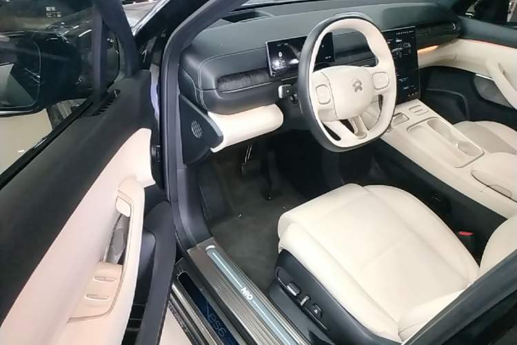 Used Nio ES6 2024 75 kWh Driver Seat