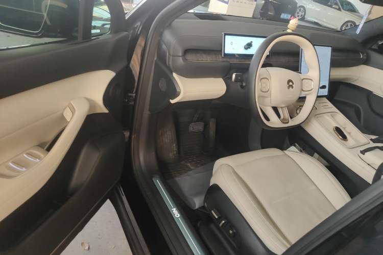 Used Nio ES6 2024 75 kWh Driver Seat