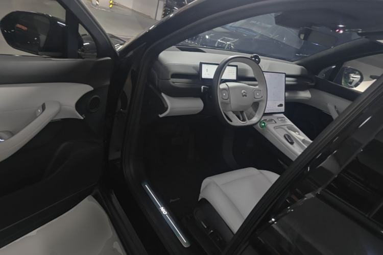 Used Nio ES6 2024 75 kWh Driver Seat