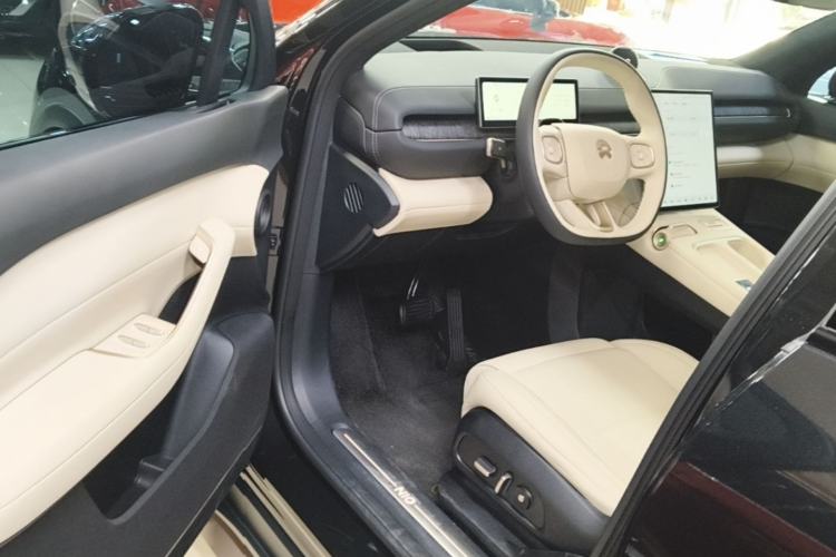 Used Nio ES6 2024 75 kWh Driver Seat