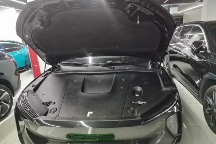 Used Nio ES6 2024 75 kWh Engine Bay
