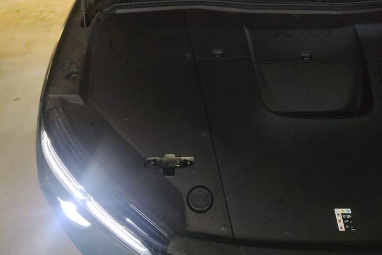 Used Nio ES6 2024 75 kWh Engine Bay Right