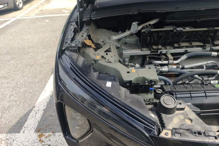 Used Nio ES6 2024 75 kWh Engine Bay Right