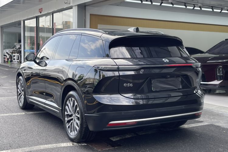 Used Nio ES6 2024 75 kWh Exterior 1
