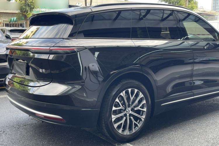 Used Nio ES6 2024 75 kWh Exterior 10
