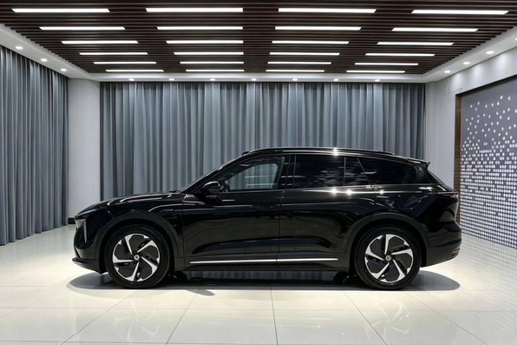 Used Nio ES6 2024 75 kWh Exterior 10