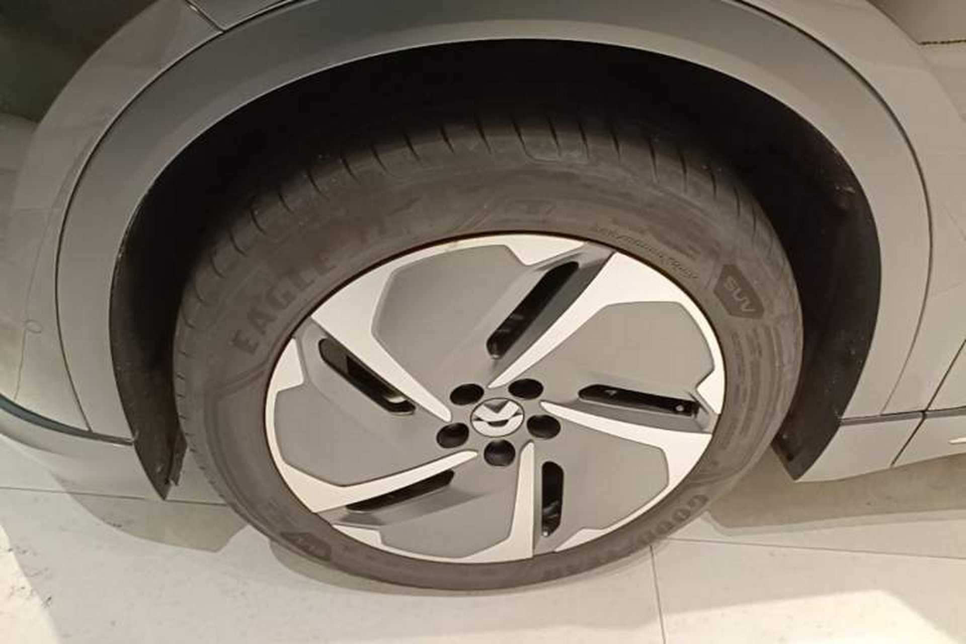 Used Nio ES6 2024 75 kWh Exterior 2