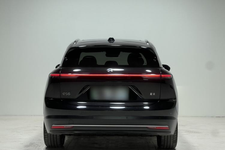 Used Nio ES6 2024 75 kWh Exterior 2
