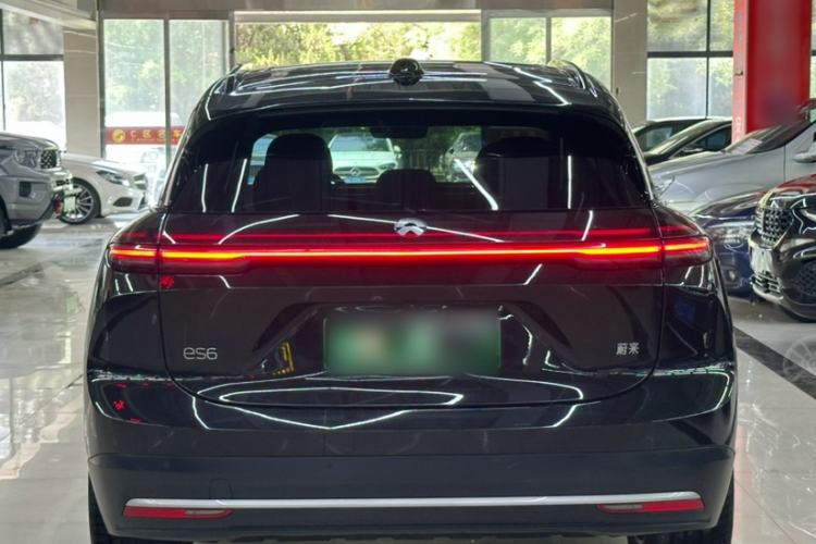 Used Nio ES6 2024 75 kWh Exterior 2