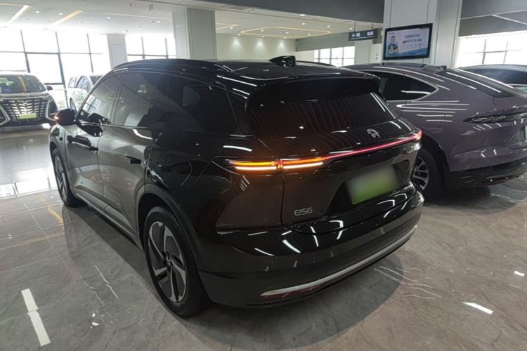 Used Nio ES6 2024 75 kWh Exterior 2