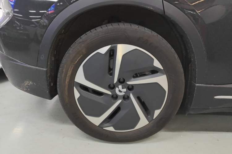 Used Nio ES6 2024 75 kWh Exterior 3