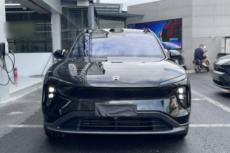 Used Nio ES6 2024 75 kWh Exterior 3