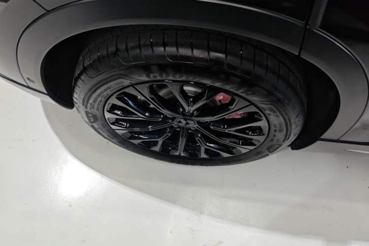 Used Nio ES6 2024 75 kWh Exterior 3