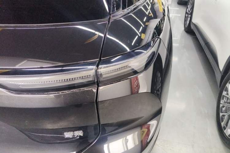 Used Nio ES6 2024 75 kWh Exterior 3